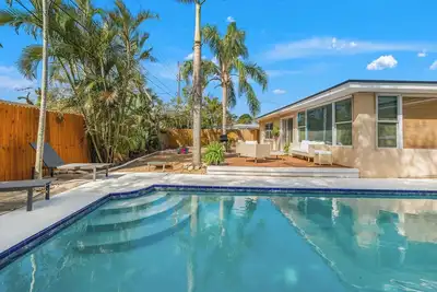 Image de Coastal Retreat w/ Heated Pool & Games