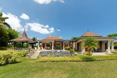 Image de Spacious 4-Bedroom Villa / Infinity Pool & Peaceful Bel Ombre Setting