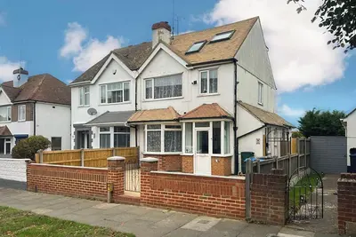 Image de 4 chambres à coucher à Cliftonville, near Margate