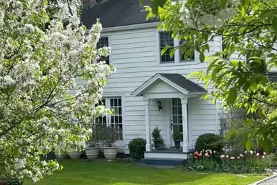 Image de Millbrook Cottage Originally a 1927 Sears Kit House