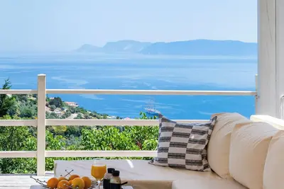 Image de Pool Villa Melitini