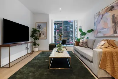 Image de Designer new Cbd w Gym, Heated Pool, Sauna, steam