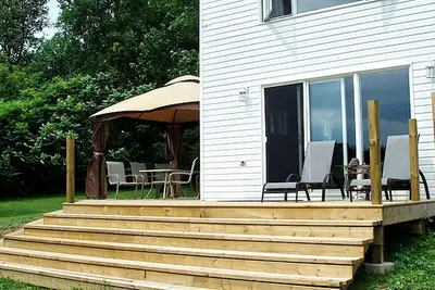 Image de Waterfront Cottage Getaway with Gorgeous Views in Thousand Islands Park, Ontario