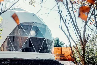 Image de Cozy Modern Dome Nestled in the Trees in Maynooth, Ontario