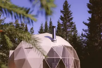 Image de Lovely Dome Rental for Cozy Glamping Escapes to Nature in Mattawan, Ontario