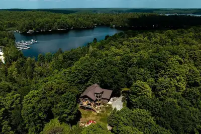Image de Spectacular Cabin Amazing for a Luxury Vacation in Gooderham, Ontario