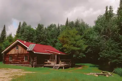 Image de Eco-Friendly Cabin Rental in the Woodlands of Mattawa, Ontario