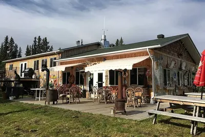 Image de Pet-Friendly Bed and Breakfast Suite on the Tagish River in Tagish, Yukon