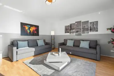 Image de Premium | 12 people| fully equipped | 2 min Central Station