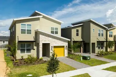 Gorgeous 5Bd  with Pool at Champions Gate 1125