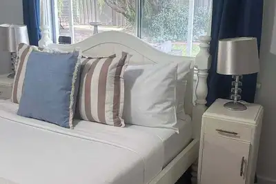 Image de 7 Pet-Friendly Beachside Bungalow 3BR350m to Sand