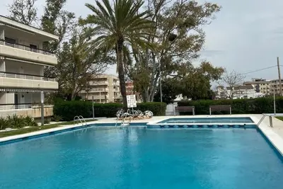 Image de Cubelles apartment (80m²) with terrace and swimming pool at 50m from the Sea