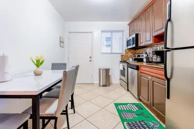 Image de Book Now and Enjoy a Top Miami Location!