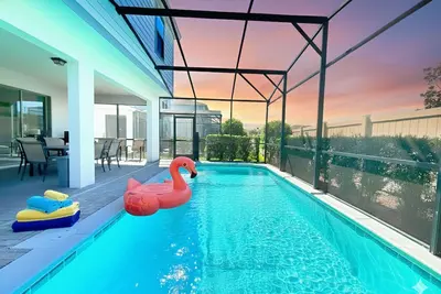 Image de Family Villa in Windsor • Lazy River • Bbq • Pool