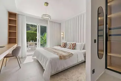 Image de Beach 9 min, Golf, Private yard, Parking, 2 Pools