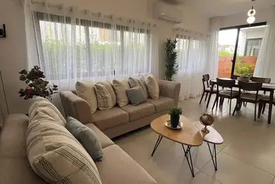 Image de Caribbean getaway, minutes away from the airport, Downtown Punta Cana, beaches and attractions. Whether you're here for adventure, romance, great family time or pure relaxation, this is the place where memories are made.