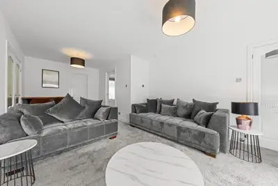 Image de Large 5 Bedroom House Perfect For Group Stays - Free Parking - Near Glasgow