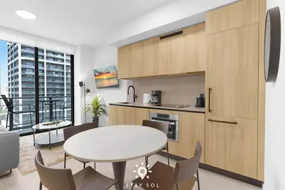 Image de Bright & Modern 2br–2ba Miami Escape