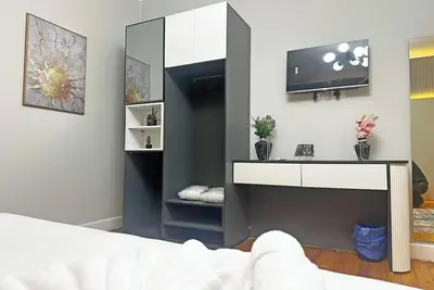 Image de Lovely 2-bedroom apartment in Cairo downtown overlooking Tahrir Square in.