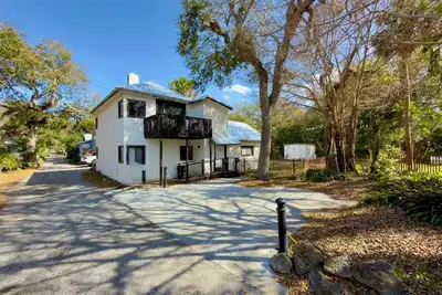 Image de Cozy 2br Beach Side Cottage - Short Walk to Beach & Flagler Ave - Pet Friendly