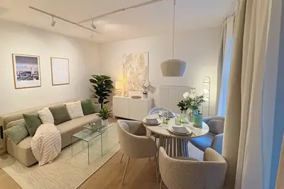 Image de Cosy Isarvorstadt Apartment with open-plan kitchen, living and dining area