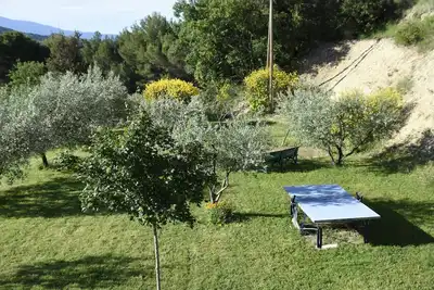 Image de Appartement « Gîte Des Lavandes » avec vue sur la montagne et Wi-Fi