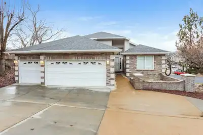 The Layton Ridge House