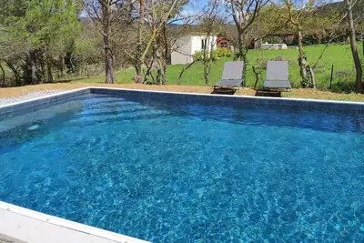 Image de Maisons avec piscine - Vue sur le château de Peyrepertuse (Pays Cathare)