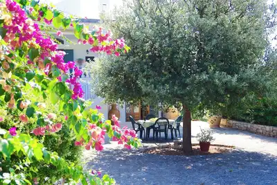 Image de Charmant logement dans villa historique avec entrée privée – calme, à Ostuni