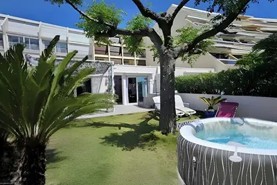 Image de Villa Hyliadenna avec jardin - Village Naturiste - Héliopolis, plage à pied -3☆