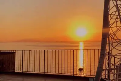 Image de One step away from the sea, the Sorrento Ensemble Rooms