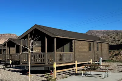 Image de New Cabins in Virgin, Utah. Sleeps 6! Minutes from Zion National Park