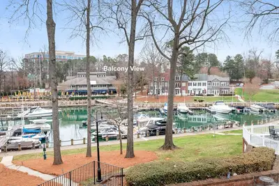 Image de Sunrise Cove on Lake Norman