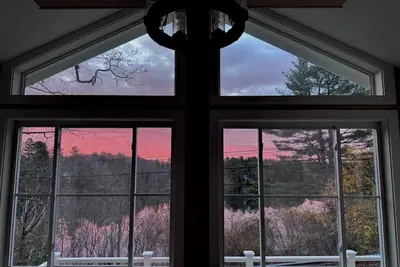 Image de Charming cottage with a spacious deck overlooking the Megunticook River