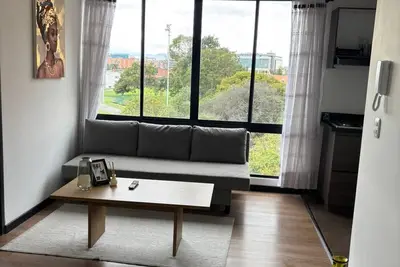 Image de Central apartment near the airport, terminal, Us embassy, etc.