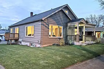 Image de New Listing! 5 Bedrooms. Just 5 Blocks from Uo and Hayward Field. Dog-Friendly!