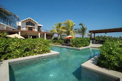 Image de Beach Hose with Private Pool. Casa Quinta Nayaa