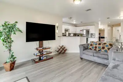 Image de Ideal Location 4 Mi to Med Center! Houston Duplex
