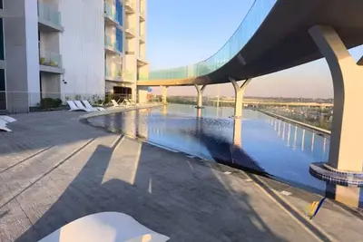 Image de Vogue, Arjan Skyz by Danube near Dubai Miracle Garden