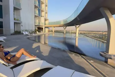 Image de Vogue, Arjan Skyz by Danube near Dubai Miracle Garden