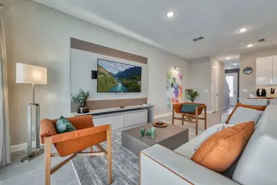 Image de Luxury new home close to the parks
