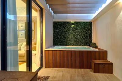 Image de ®{Peaceful~Retreat} @DowntownSD +HotTub+Gym+Family