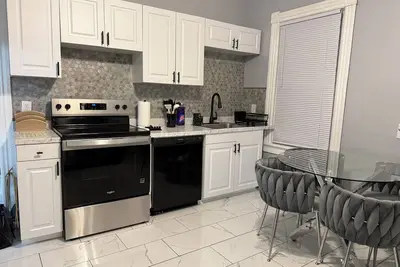 Image de The Regent Suite. Vip 3br with Patio