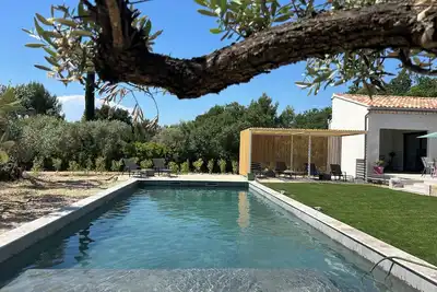 Image de Magnifique villa moderne avec piscine et vue imprenable sur le Mont Ventoux
