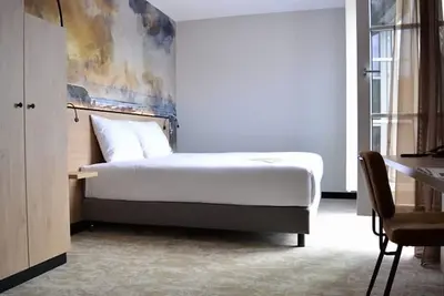 Image de Ensuring a Very Comfortable & Memorable Stay! Free Breakfast and Parking!