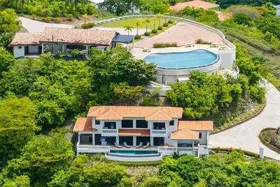 Image de Vista Azul Oceanview Villa w Pool Lomas del Mar