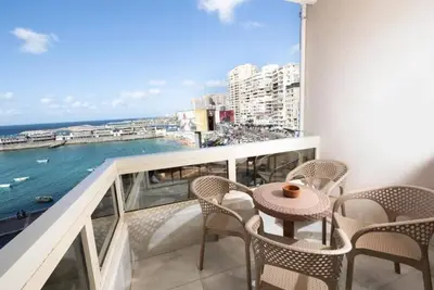 Image de Gleem Luxury Apartment Elite- Superior Full Sea View 403