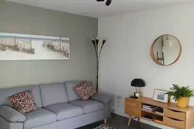 Image de Luxurious 2-bedroom apartment in peaceful Doolin neighborhood