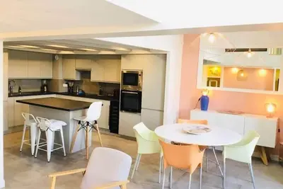 Image de \"Zarago 3\" T3 Design en Duplex, Clim & Wifi