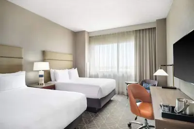 Image de Ideal for Families: Poolside Comfort with Fun Amenities l Near Ut Dallas – 2 mi